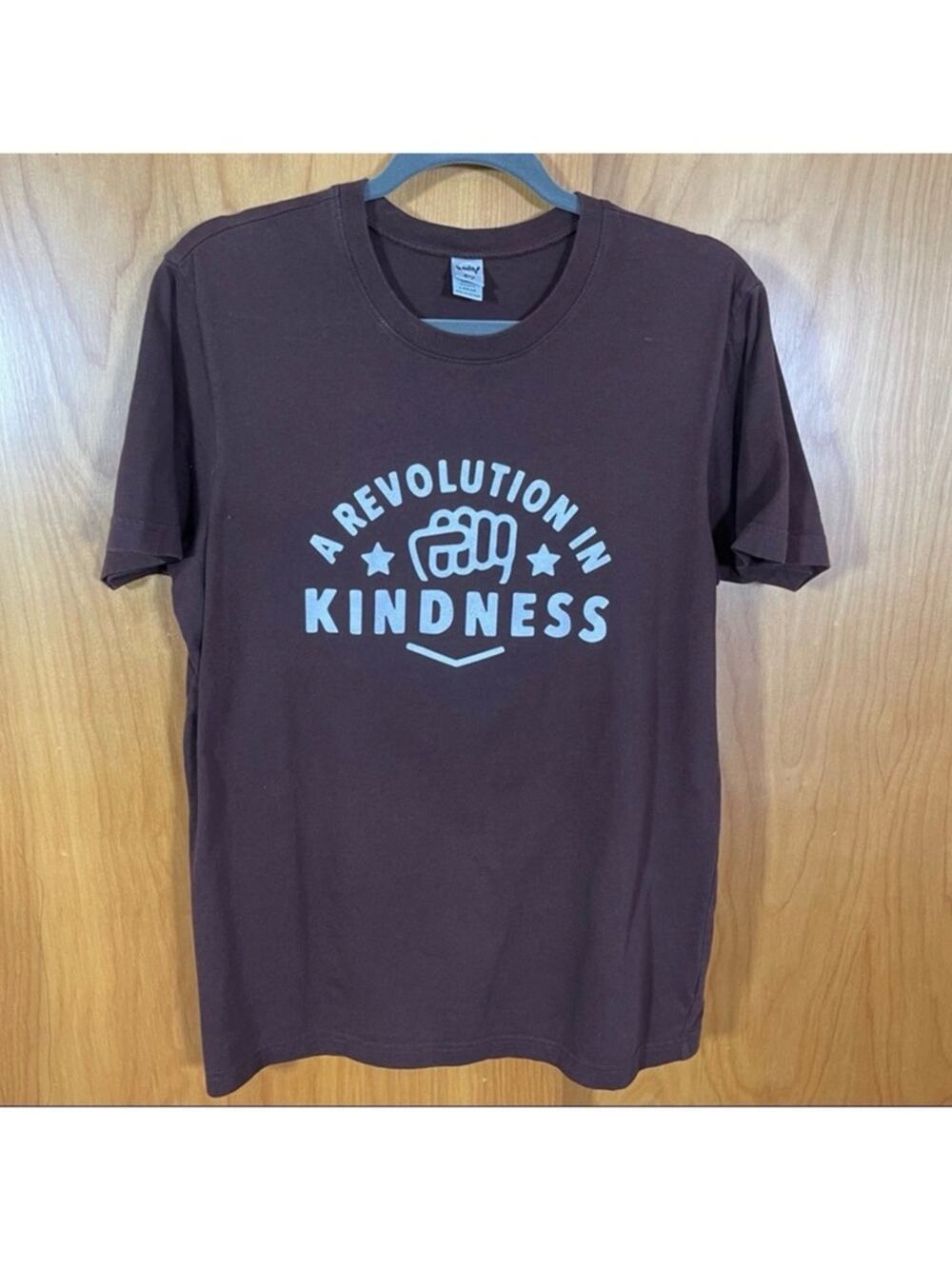 Kavio! Guy, KIndness Graphic T-Shirt, Brown.  Size Large! Excellent condition!